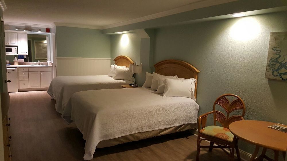 Islander Hotel & Resort 에메랄드 아일 외부 사진