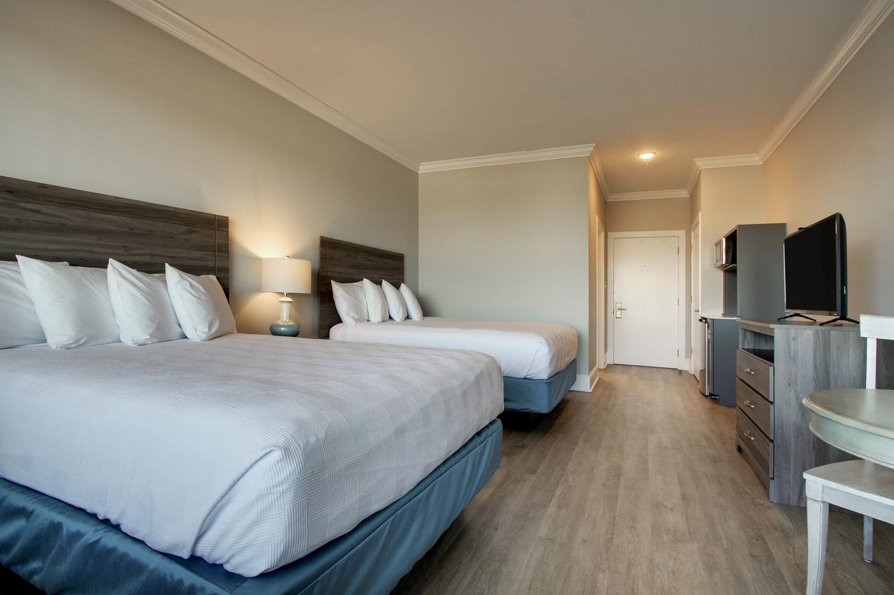 Islander Hotel & Resort 에메랄드 아일 외부 사진