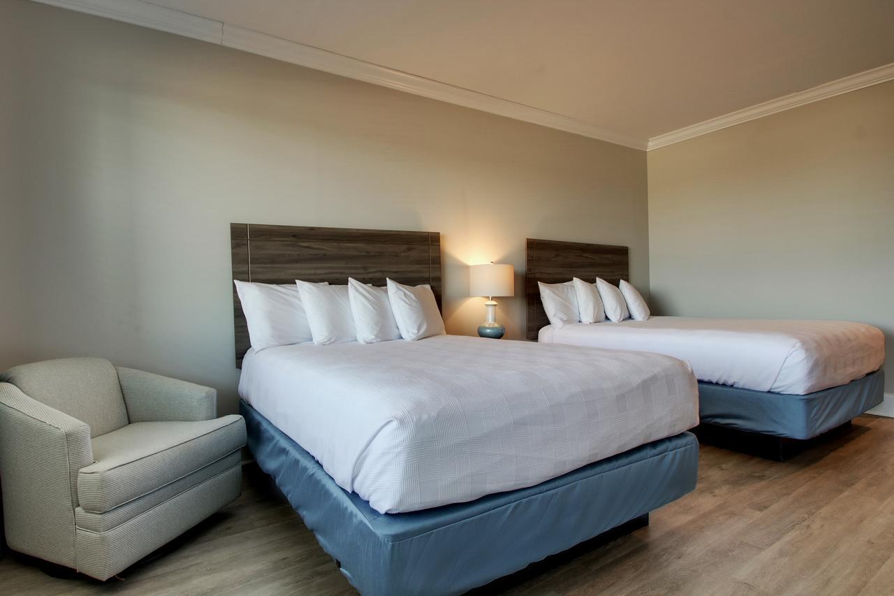 Islander Hotel & Resort 에메랄드 아일 외부 사진
